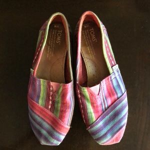 Women’s Toms slip on shoe